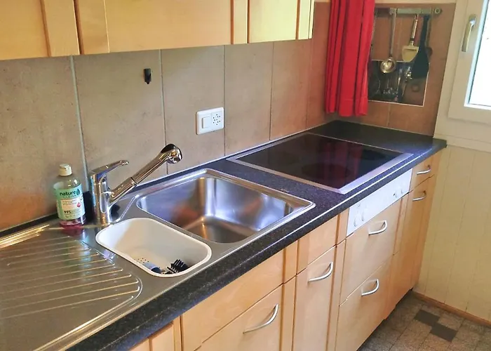 5-zimmerwohnung Zentral Und Nahe Den Skipisten 阿德尔博登