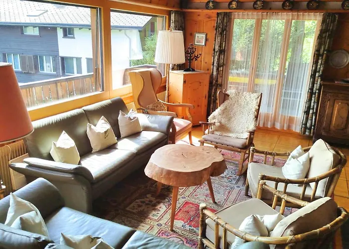 5-zimmerwohnung Zentral Und Nahe Den Skipisten * 阿德尔博登