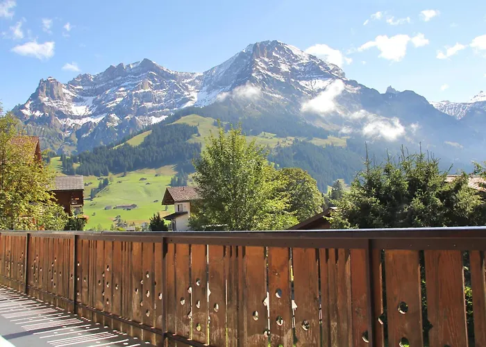 5-zimmerwohnung Zentral Und Nahe Den Skipisten * 阿德尔博登