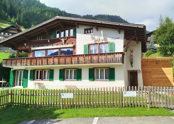 5-zimmerwohnung Zentral Und Nahe Den Skipisten 公寓 *